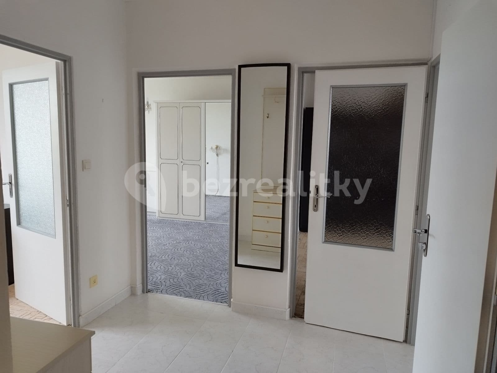 3 bedroom flat to rent, 72 m², Sídliště, Hrušovany u Brna, Jihomoravský Region