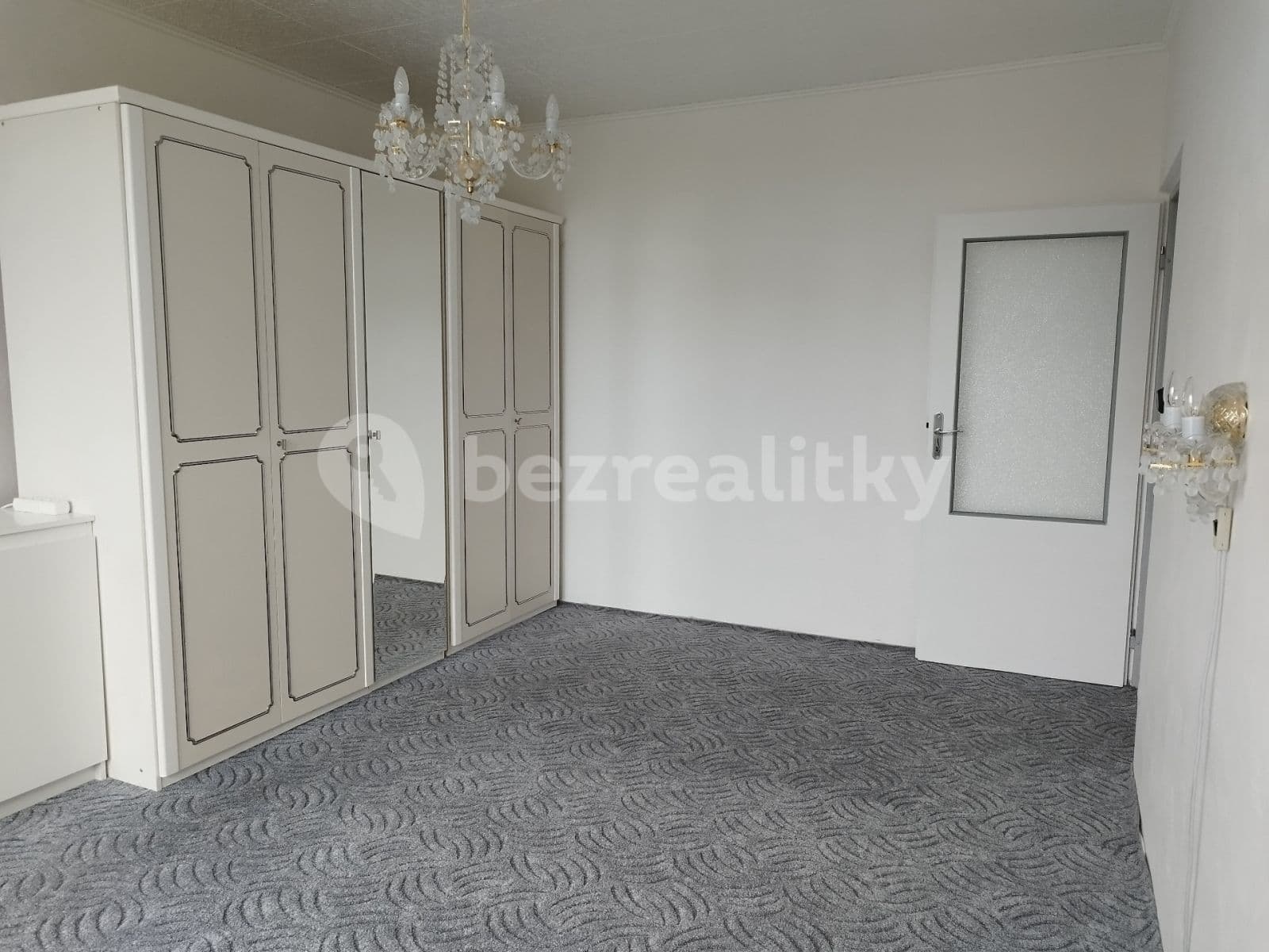 3 bedroom flat to rent, 72 m², Sídliště, Hrušovany u Brna, Jihomoravský Region