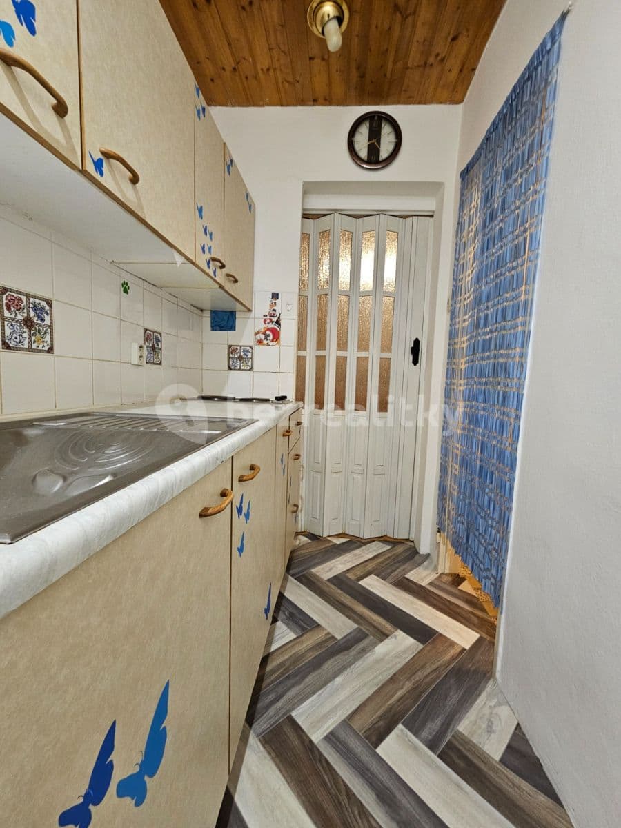 Studio flat to rent, 28 m², Jeremenkova, Prague, Prague Studio flat to rent, 28 m², Jeremenkova, Prague, Prague