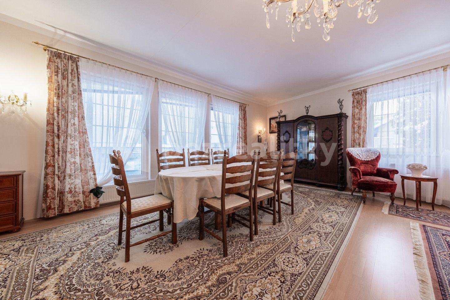 house for sale, 326 m², Kolínova, Prague, Prague