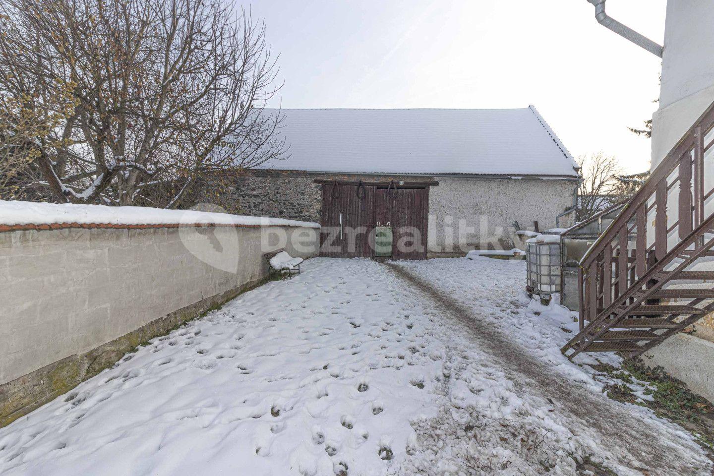 house for sale, 101 m², Lošany, Středočeský Region