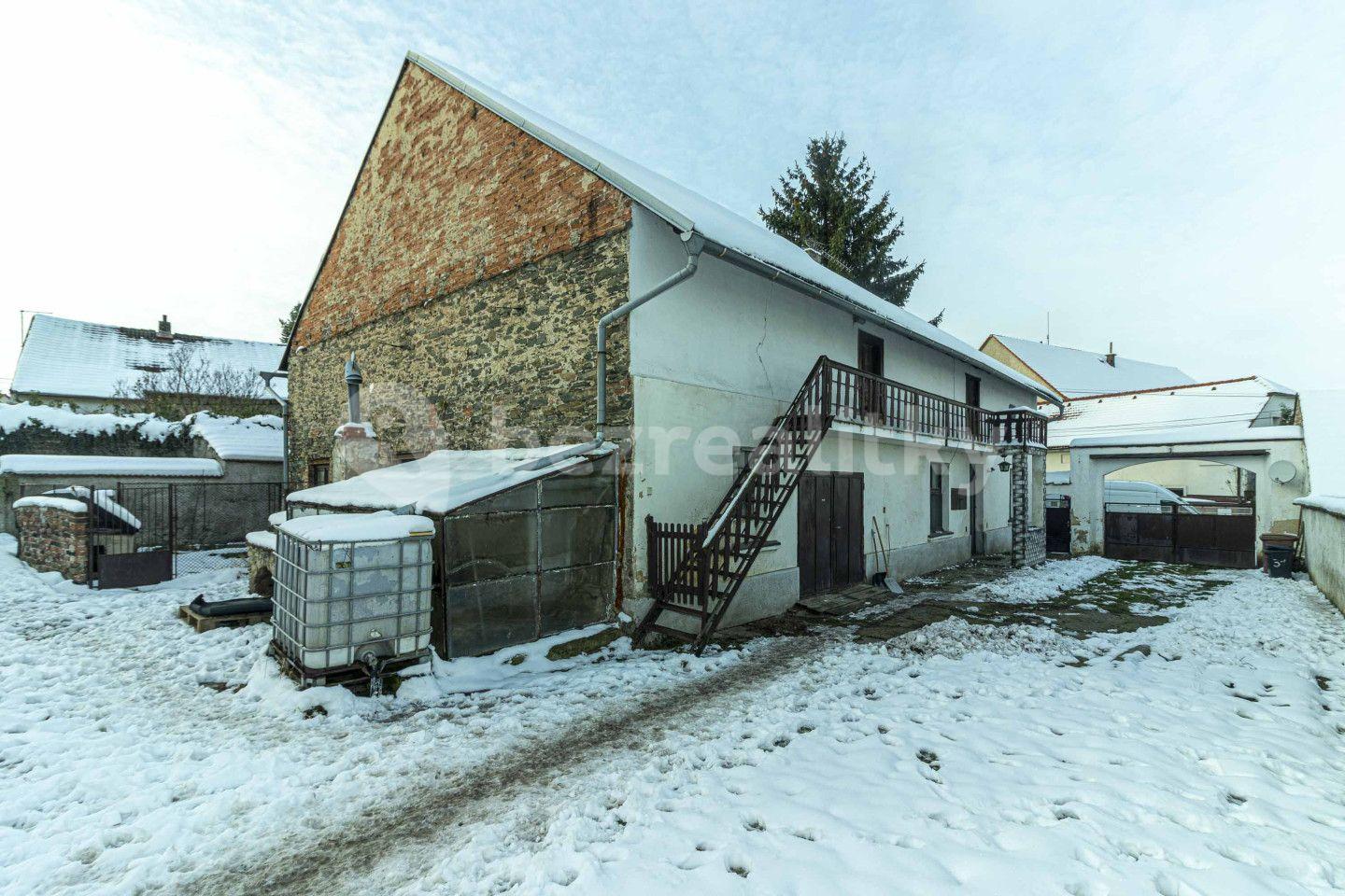 house for sale, 101 m², Lošany, Středočeský Region