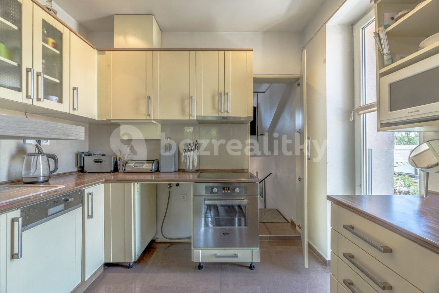 4 bedroom with open-plan kitchen flat for sale, 142 m², Ptácká, Mladá Boleslav, Středočeský Region
