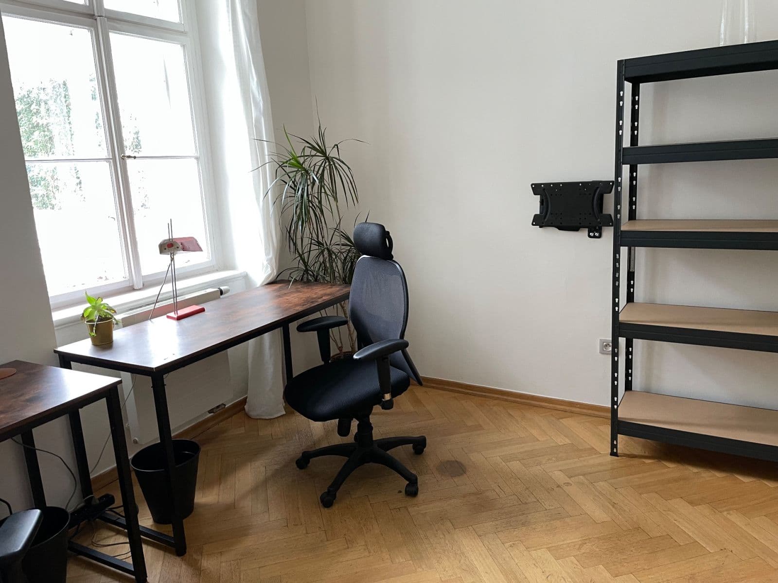 office to rent, 15 m², Kamenická, Prague, Prague office to rent, 15 m², Kamenická, Prague, Prague