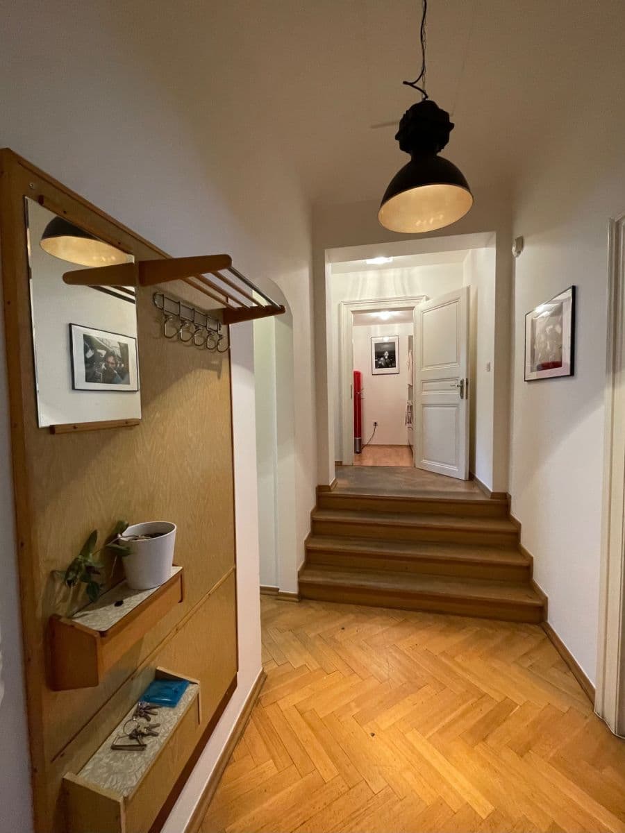 office to rent, 15 m², Kamenická, Prague, Prague office to rent, 15 m², Kamenická, Prague, Prague