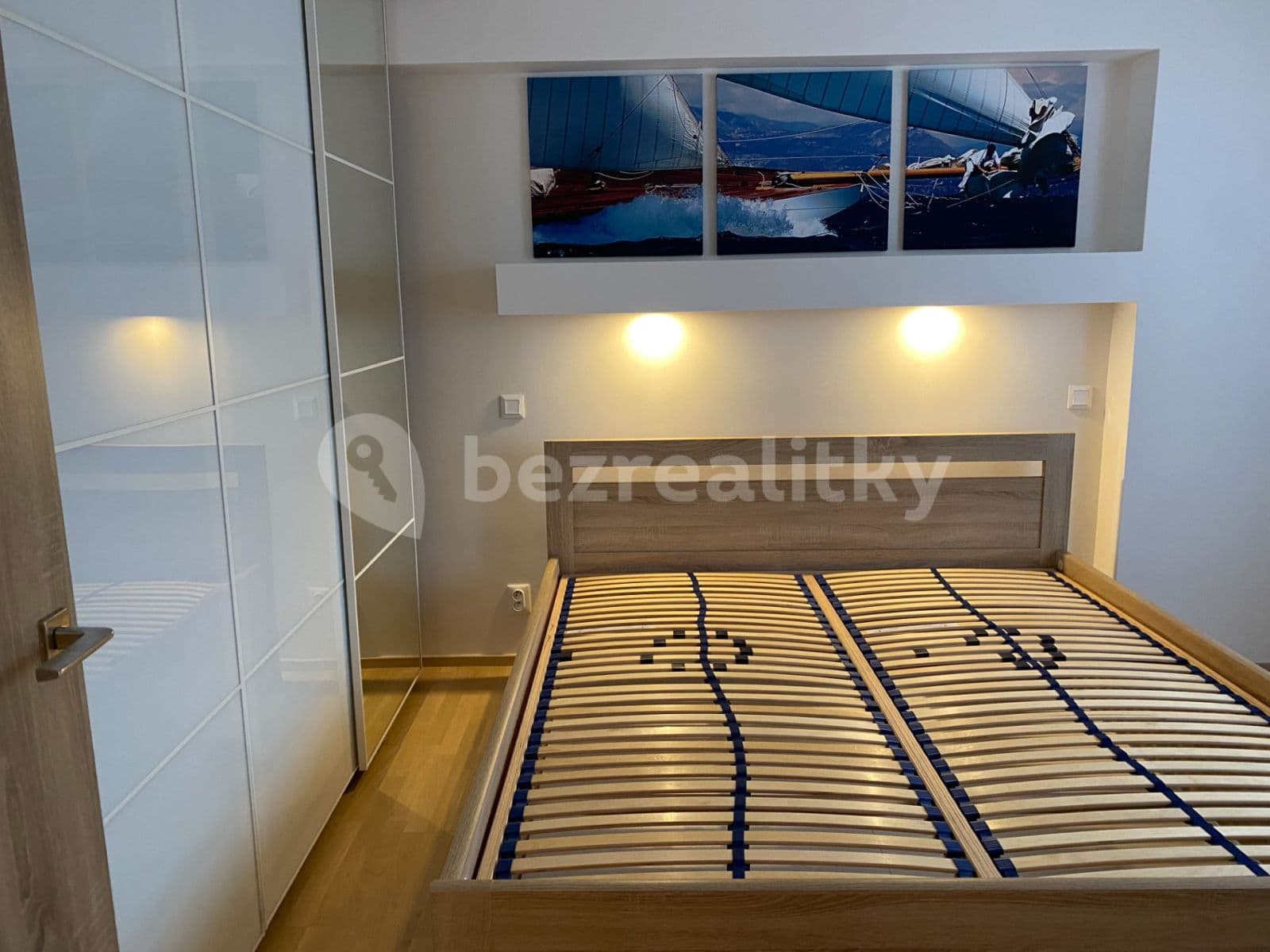 1 bedroom with open-plan kitchen flat to rent, 44 m², U Krčské vodárny, Prague, Prague 1 bedroom with open-plan kitchen flat to rent, 44 m², U Krčské vodárny, Prague, Prague