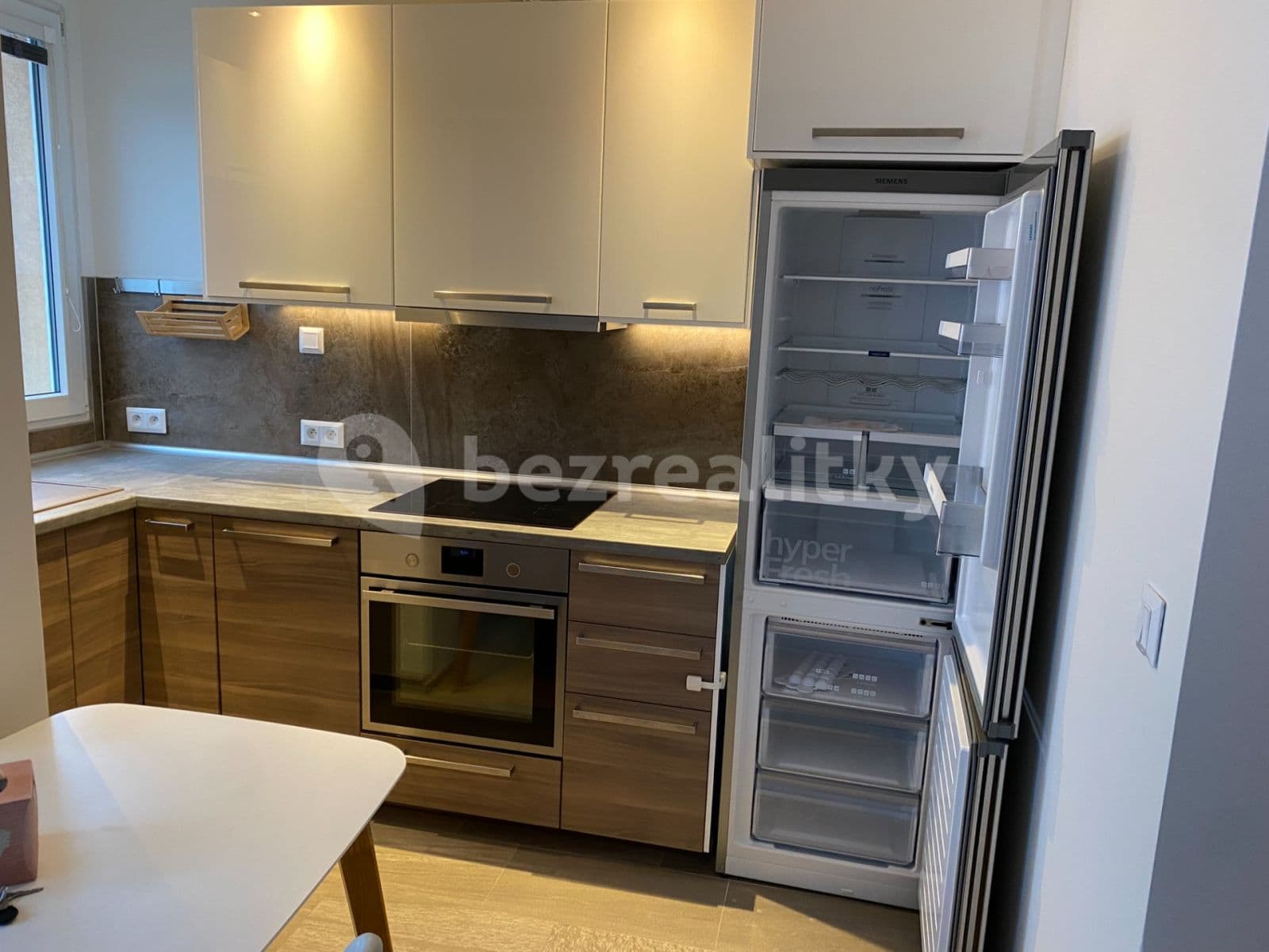1 bedroom with open-plan kitchen flat to rent, 44 m², U Krčské vodárny, Prague, Prague 1 bedroom with open-plan kitchen flat to rent, 44 m², U Krčské vodárny, Prague, Prague