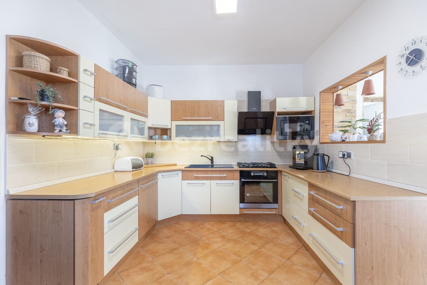 4 bedroom with open-plan kitchen flat for sale, 139 m², Mankovice, Moravskoslezský Region