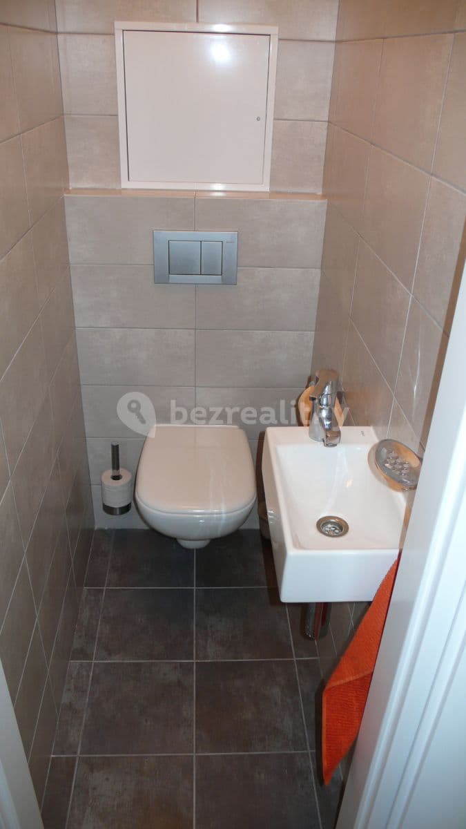 4 bedroom flat to rent, 110 m², Martinengova, Bratislava - mestská časť Staré Mesto, Bratislavský Region 4 bedroom flat to rent, 110 m², Martinengova, Bratislava - mestská časť Staré Mesto, Bratislavský Region
