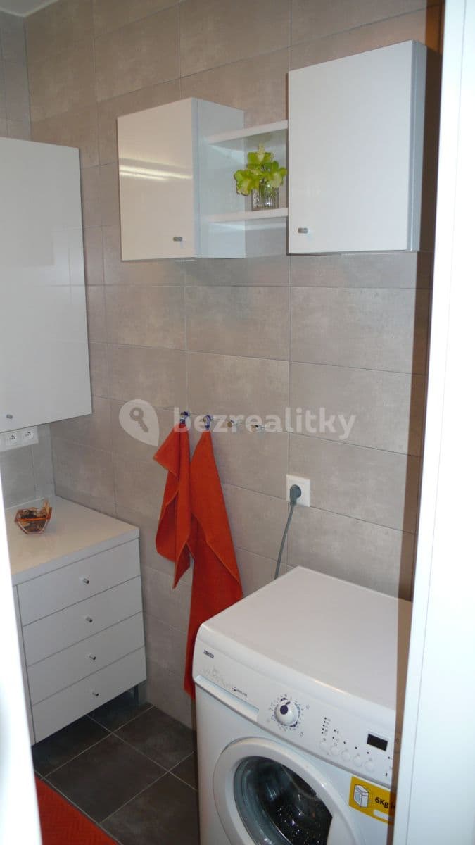 4 bedroom flat to rent, 110 m², Martinengova, Bratislava - mestská časť Staré Mesto, Bratislavský Region 4 bedroom flat to rent, 110 m², Martinengova, Bratislava - mestská časť Staré Mesto, Bratislavský Region