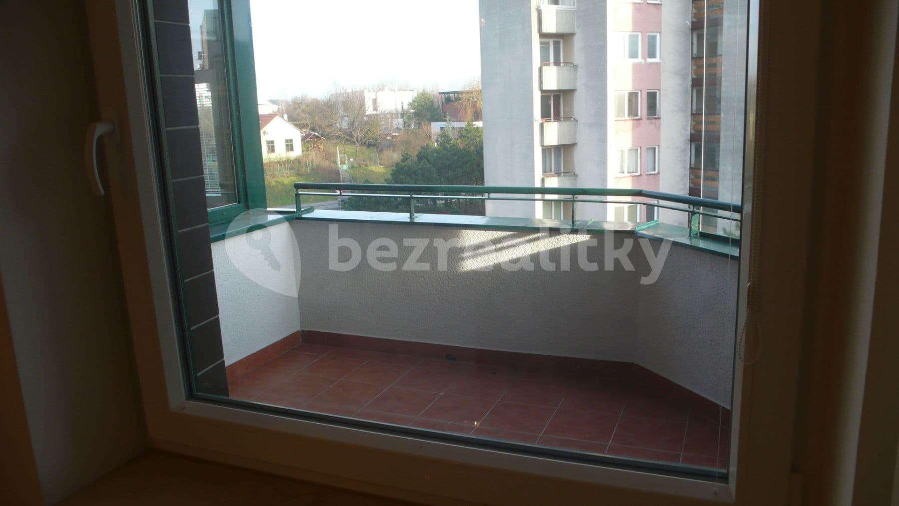 4 bedroom flat to rent, 110 m², Martinengova, Bratislava - mestská časť Staré Mesto, Bratislavský Region 4 bedroom flat to rent, 110 m², Martinengova, Bratislava - mestská časť Staré Mesto, Bratislavský Region