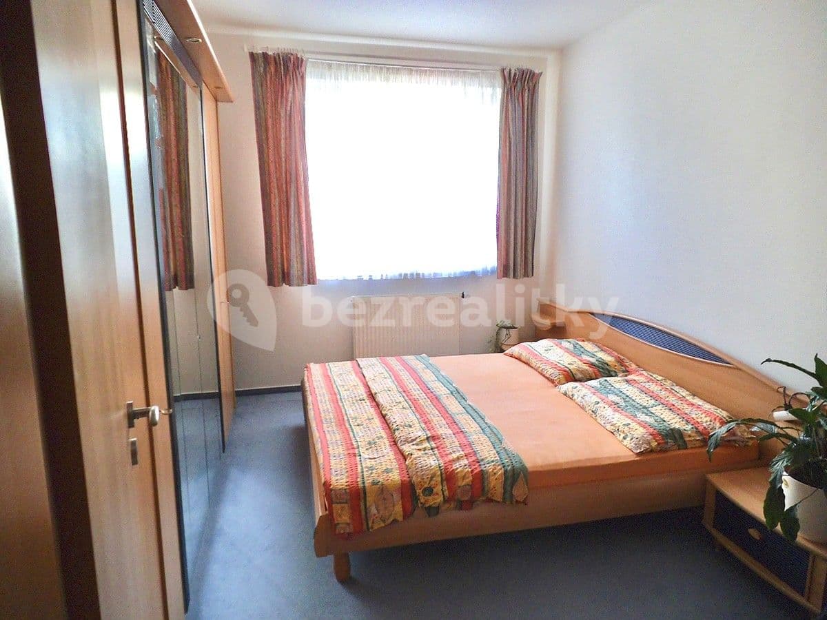 2 bedroom with open-plan kitchen flat to rent, 78 m², Kakosova, Prague, Prague 2 bedroom with open-plan kitchen flat to rent, 78 m², Kakosova, Prague, Prague