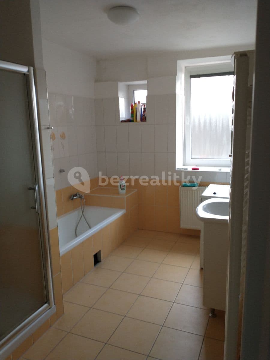 2 bedroom with open-plan kitchen flat to rent, 74 m², Třebotovice, České Budějovice, Jihočeský Region 2 bedroom with open-plan kitchen flat to rent, 74 m², Třebotovice, České Budějovice, Jihočeský Region