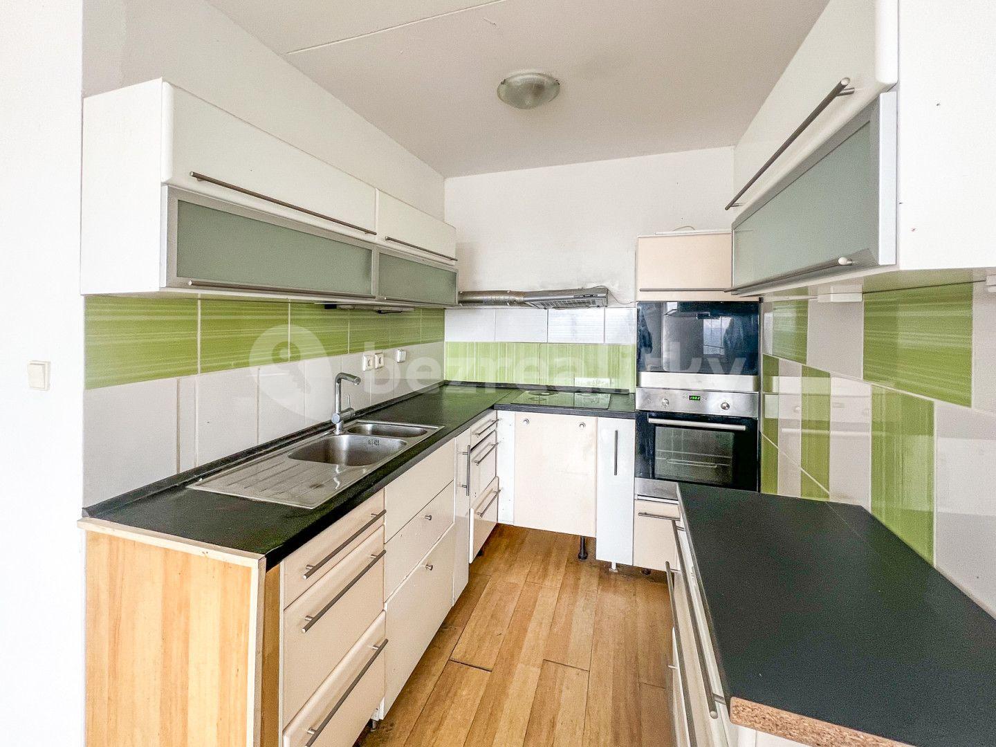 1 bedroom with open-plan kitchen flat for sale, 50 m², Na okruhu, Prague, Prague