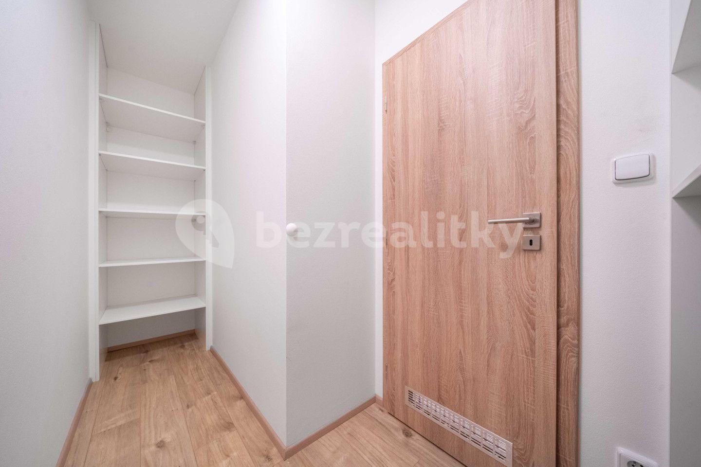 1 bedroom with open-plan kitchen flat for sale, 53 m², Školní, Třemošná, Plzeňský Region
