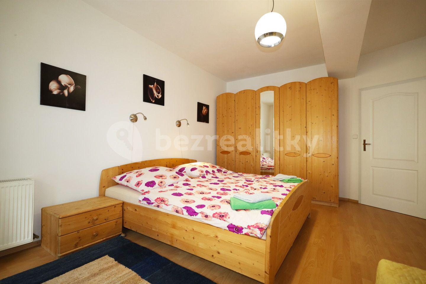 3 bedroom with open-plan kitchen flat for sale, 132 m², K Lanovce, Jáchymov, Karlovarský Region