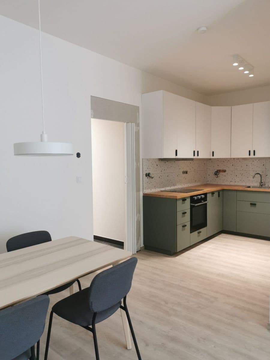 2 bedroom with open-plan kitchen flat for sale, 68 m², Konšelská, Prague, Prague 2 bedroom with open-plan kitchen flat for sale, 68 m², Konšelská, Prague, Prague