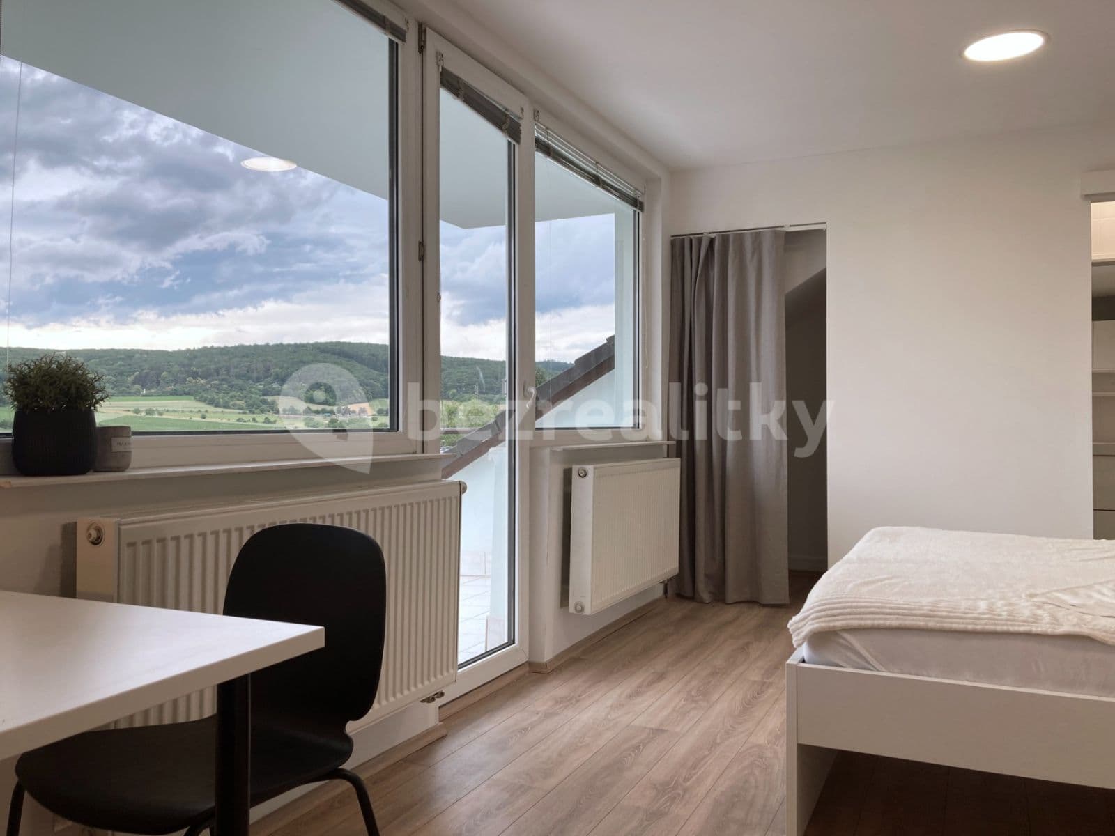 Studio flat to rent, 38 m², Žilkova, Brno, Jihomoravský Region Studio flat to rent, 38 m², Žilkova, Brno, Jihomoravský Region