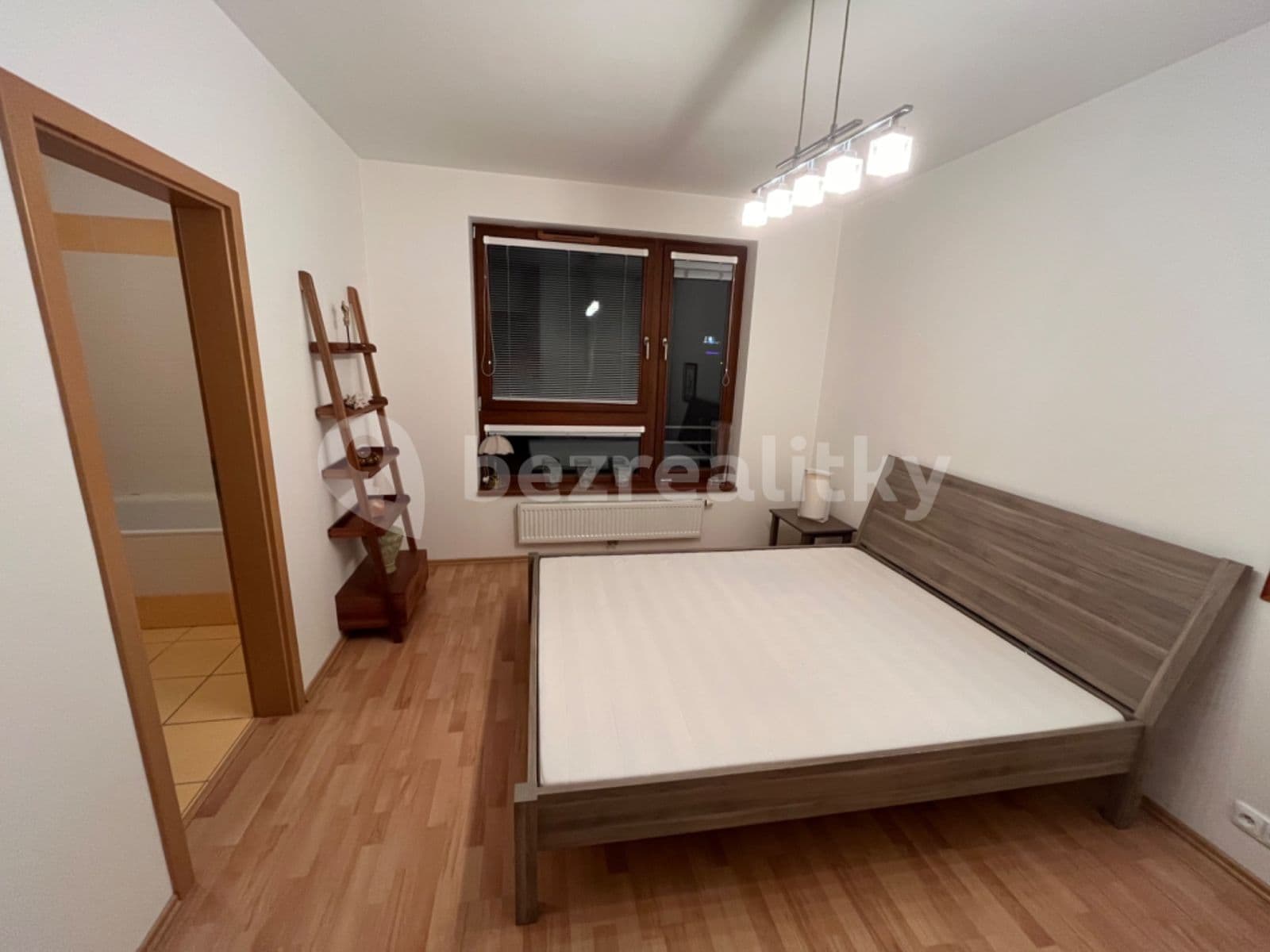 1 bedroom with open-plan kitchen flat to rent, 58 m², Lipovská, Prague, Prague 1 bedroom with open-plan kitchen flat to rent, 58 m², Lipovská, Prague, Prague