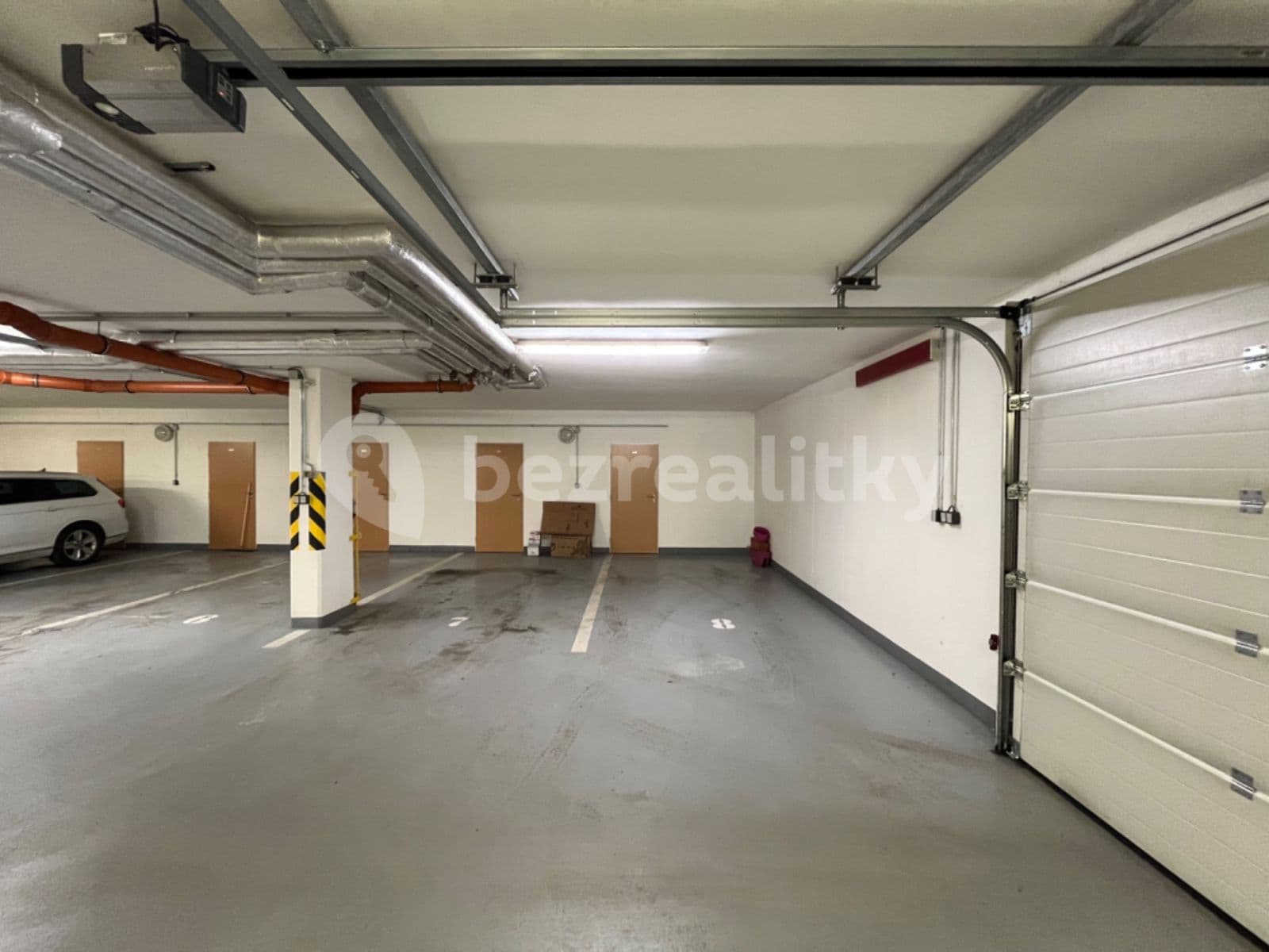 1 bedroom with open-plan kitchen flat to rent, 58 m², Lipovská, Prague, Prague 1 bedroom with open-plan kitchen flat to rent, 58 m², Lipovská, Prague, Prague