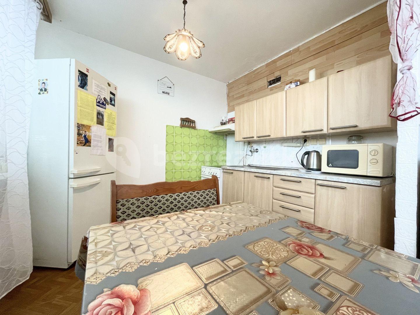 4 bedroom flat for sale, 85 m², Luční, Litvínov, Ústecký Region