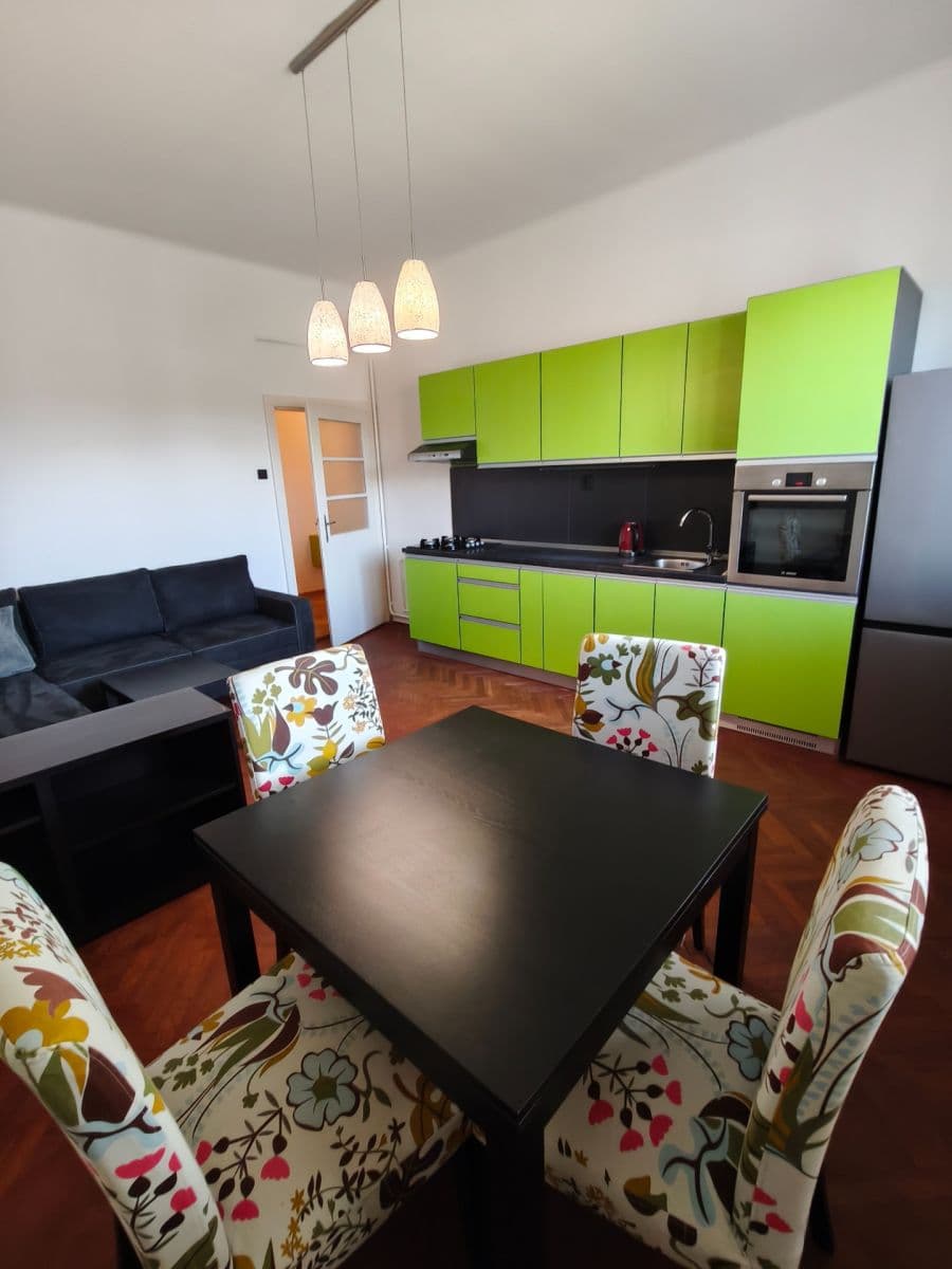 1 bedroom with open-plan kitchen flat to rent, 45 m², Podnásepní, Brno, Jihomoravský Region 1 bedroom with open-plan kitchen flat to rent, 45 m², Podnásepní, Brno, Jihomoravský Region