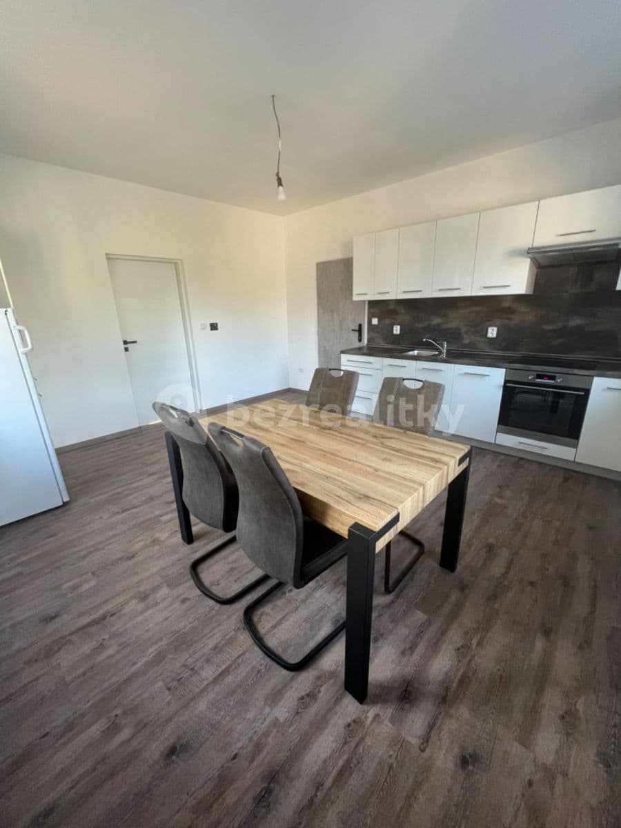 1 bedroom with open-plan kitchen flat to rent, 43 m², Vrkoslavická, Jablonec nad Nisou, Liberecký Region 1 bedroom with open-plan kitchen flat to rent, 43 m², Vrkoslavická, Jablonec nad Nisou, Liberecký Region