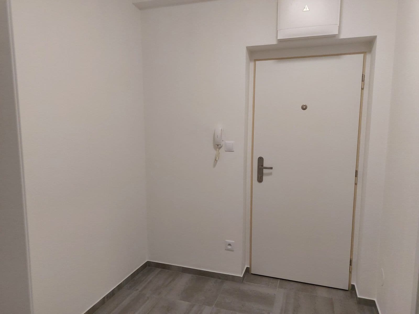 Studio flat to rent, 32 m², Hlinecká, Brno, Jihomoravský Region Studio flat to rent, 32 m², Hlinecká, Brno, Jihomoravský Region