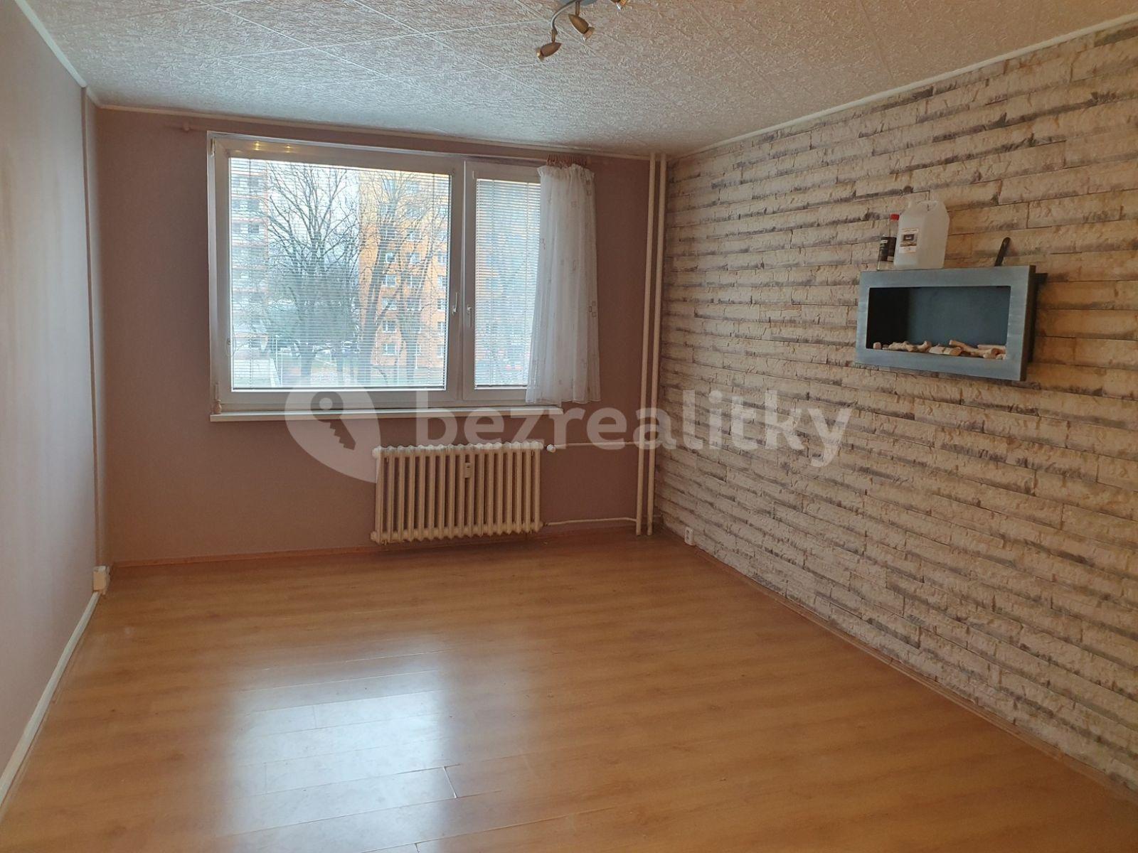 2 bedroom with open-plan kitchen flat to rent, 64 m², Tovární, Beroun, Středočeský Region