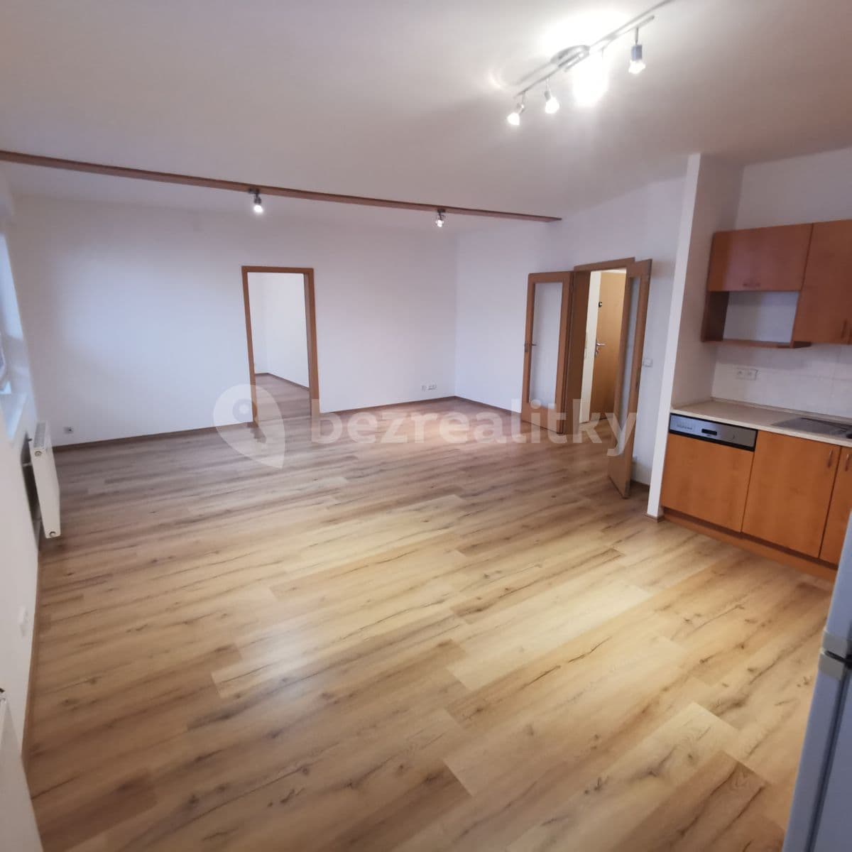 2 bedroom with open-plan kitchen flat to rent, 83 m², Bartošova, Zlín, Zlínský Region 2 bedroom with open-plan kitchen flat to rent, 83 m², Bartošova, Zlín, Zlínský Region