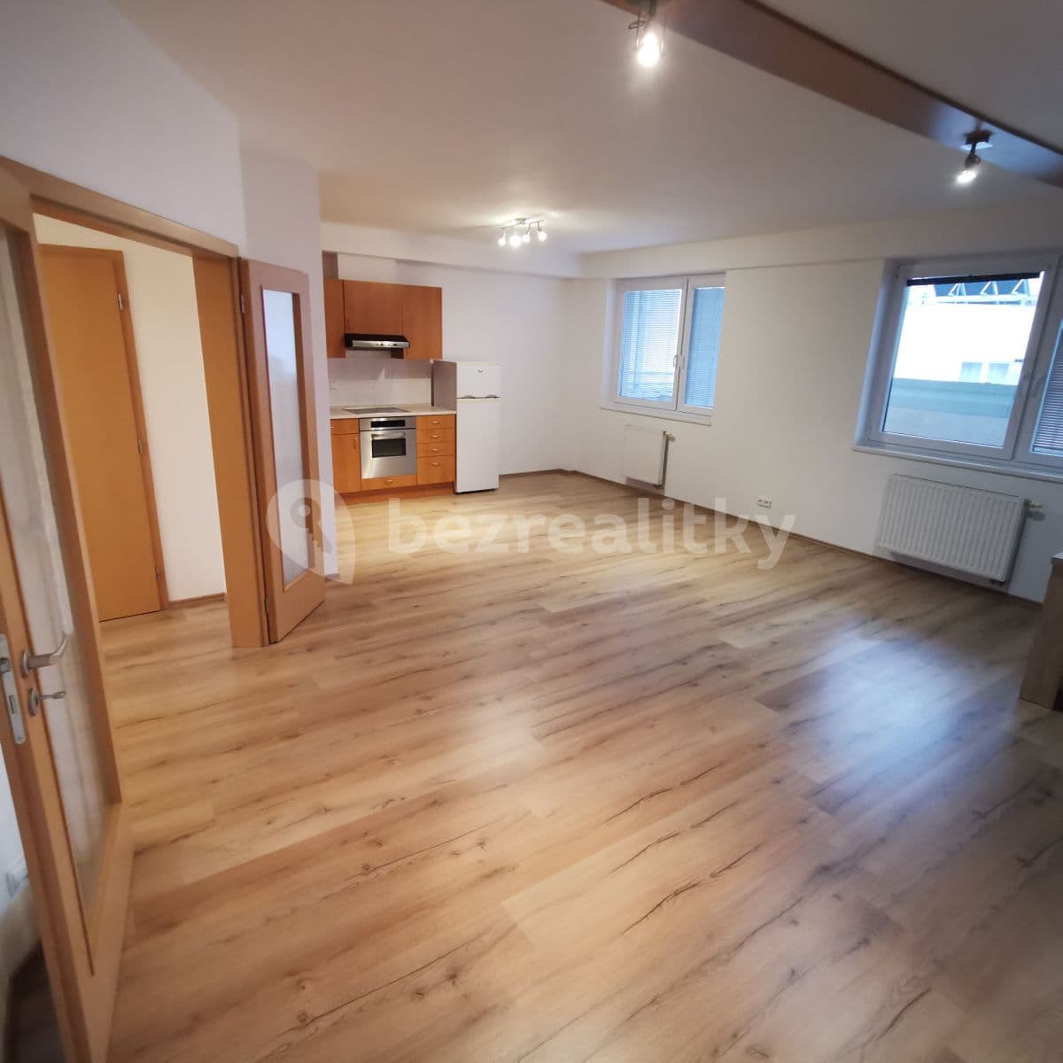 2 bedroom with open-plan kitchen flat to rent, 83 m², Bartošova, Zlín, Zlínský Region 2 bedroom with open-plan kitchen flat to rent, 83 m², Bartošova, Zlín, Zlínský Region