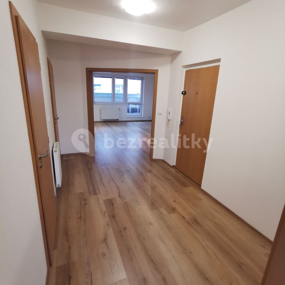 2 bedroom with open-plan kitchen flat to rent, 83 m², Bartošova, Zlín, Zlínský Region 2 bedroom with open-plan kitchen flat to rent, 83 m², Bartošova, Zlín, Zlínský Region