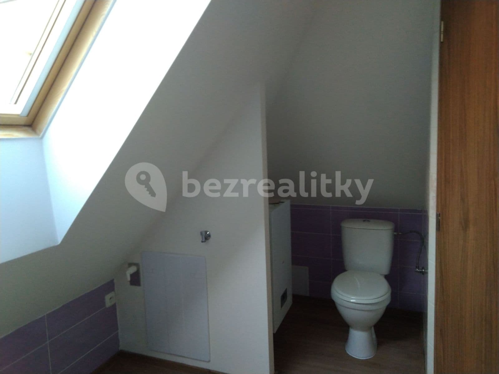 1 bedroom with open-plan kitchen flat to rent, 46 m², Kynského, Slaný, Středočeský Region 1 bedroom with open-plan kitchen flat to rent, 46 m², Kynského, Slaný, Středočeský Region