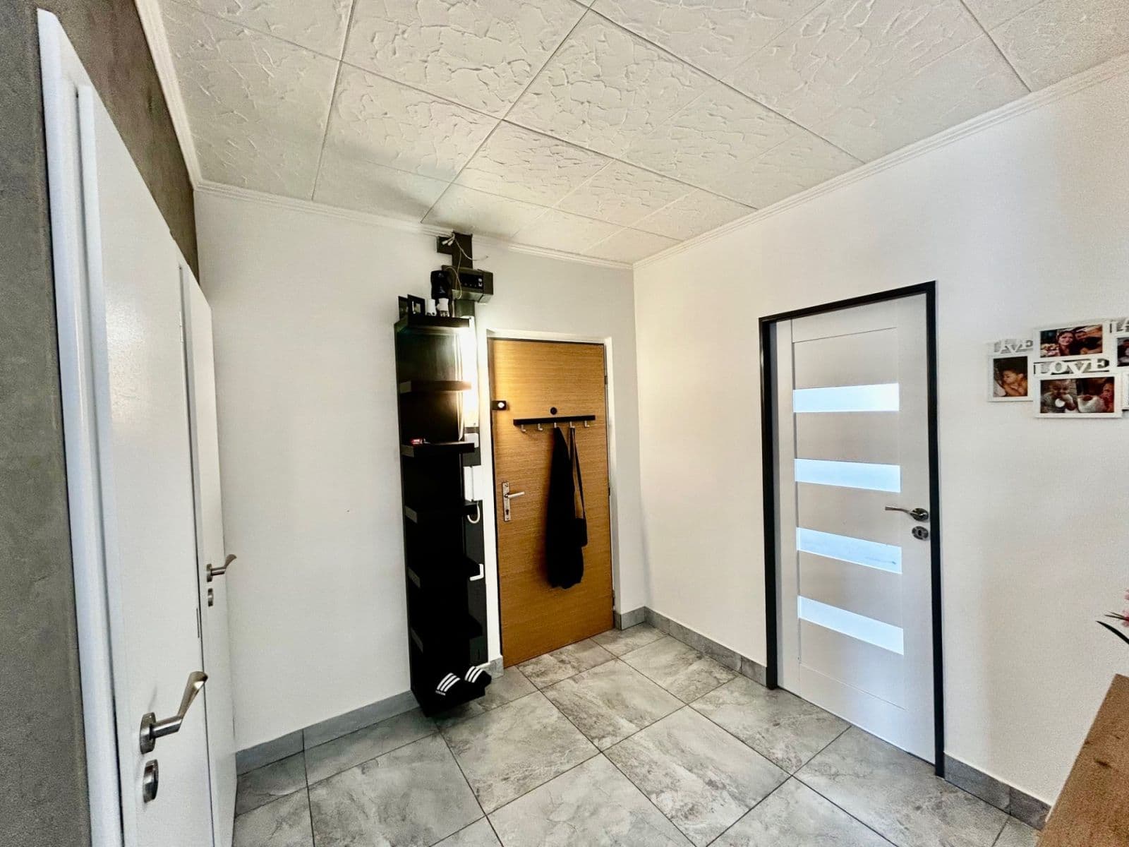 2 bedroom with open-plan kitchen flat to rent, 68 m², V Bažantnici, Kladno, Středočeský Region 2 bedroom with open-plan kitchen flat to rent, 68 m², V Bažantnici, Kladno, Středočeský Region