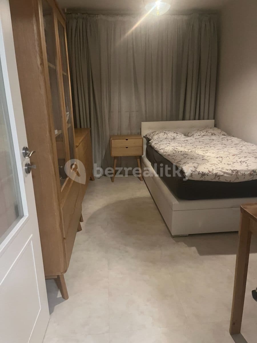 1 bedroom with open-plan kitchen flat to rent, 42 m², Kupeckého, Prague, Prague 1 bedroom with open-plan kitchen flat to rent, 42 m², Kupeckého, Prague, Prague