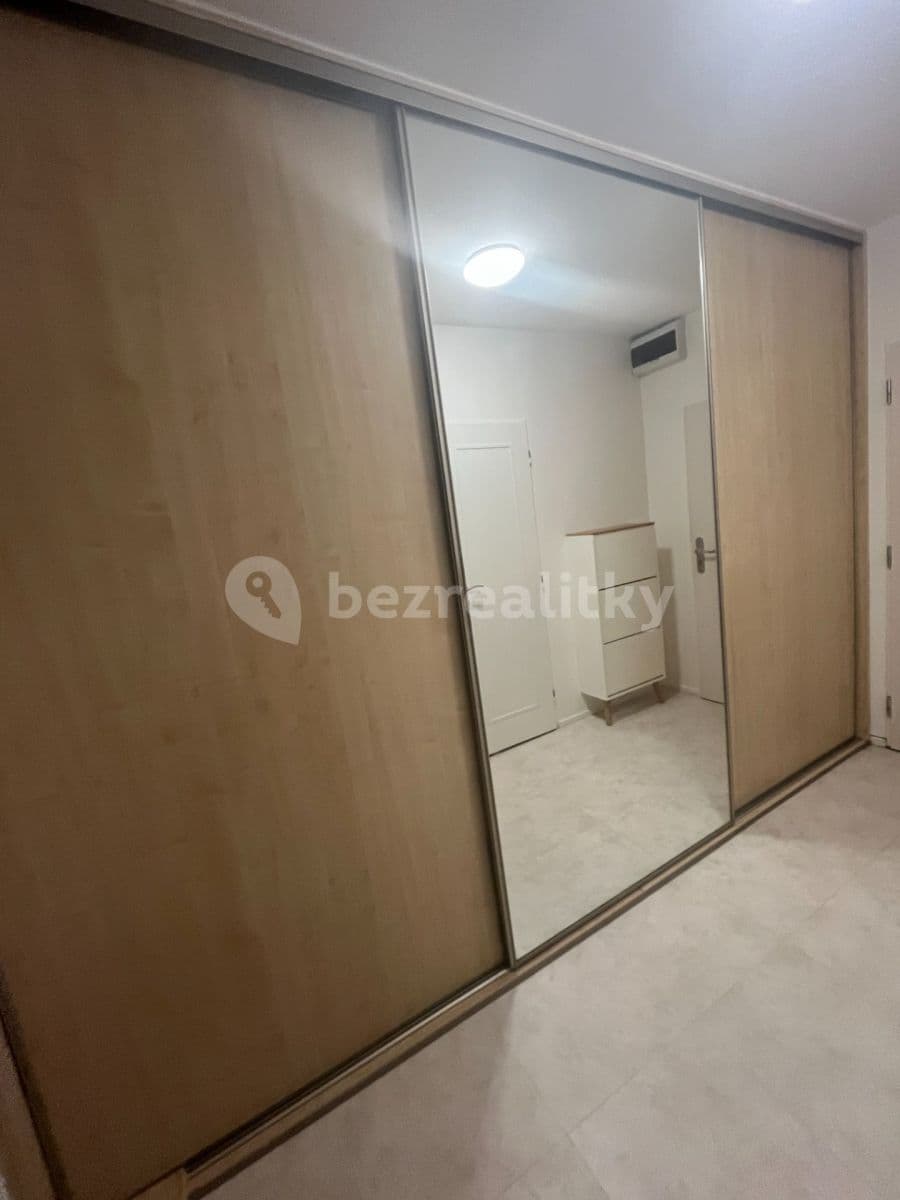 1 bedroom with open-plan kitchen flat to rent, 42 m², Kupeckého, Prague, Prague 1 bedroom with open-plan kitchen flat to rent, 42 m², Kupeckého, Prague, Prague