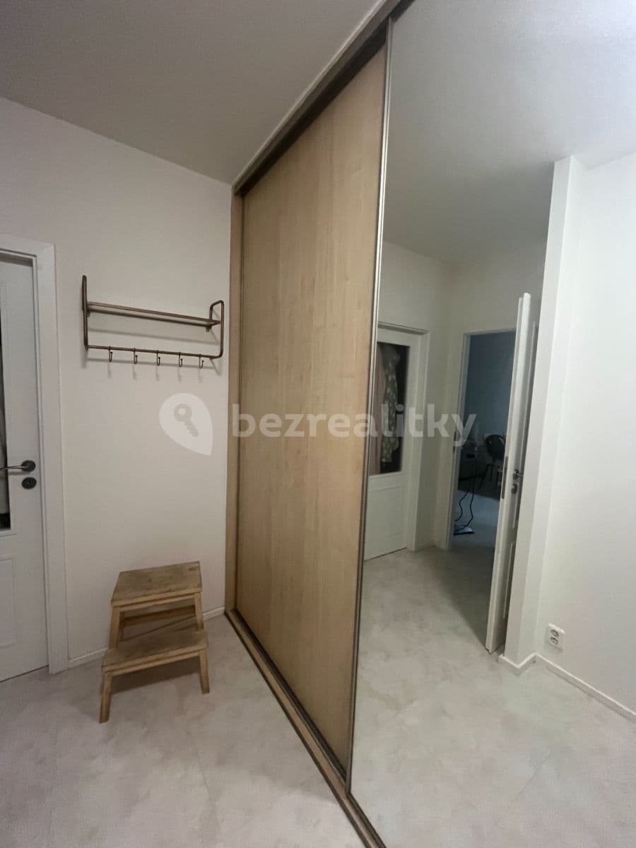 1 bedroom with open-plan kitchen flat to rent, 42 m², Kupeckého, Prague, Prague 1 bedroom with open-plan kitchen flat to rent, 42 m², Kupeckého, Prague, Prague