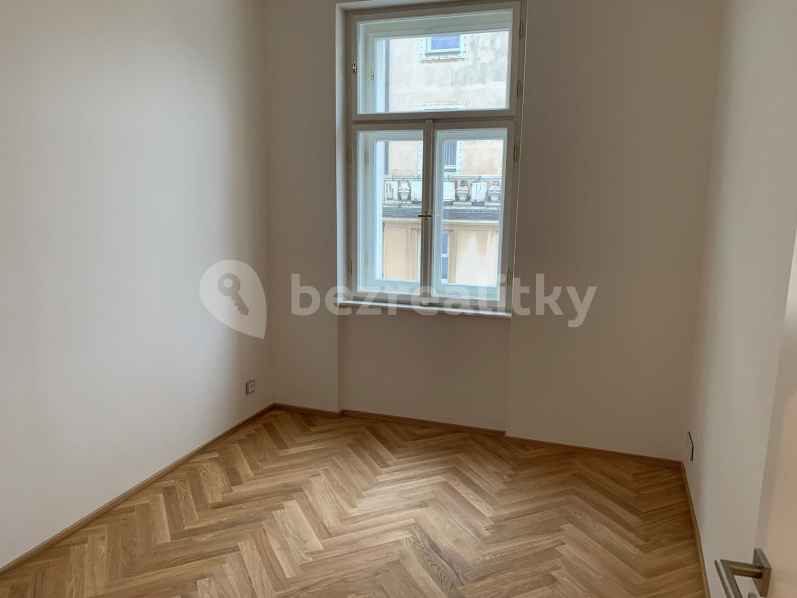 1 bedroom with open-plan kitchen flat to rent, 48 m², Na Poříčním právu, Prague, Prague 1 bedroom with open-plan kitchen flat to rent, 48 m², Na Poříčním právu, Prague, Prague