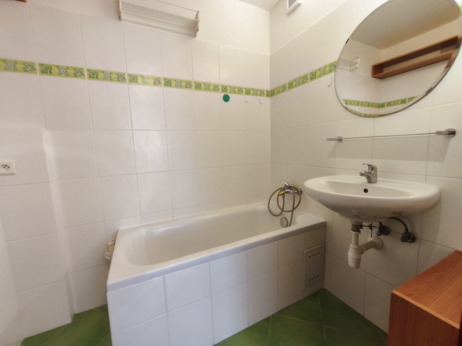 1 bedroom with open-plan kitchen flat to rent, 46 m², Kmochova, Hostivice, Středočeský Region 1 bedroom with open-plan kitchen flat to rent, 46 m², Kmochova, Hostivice, Středočeský Region