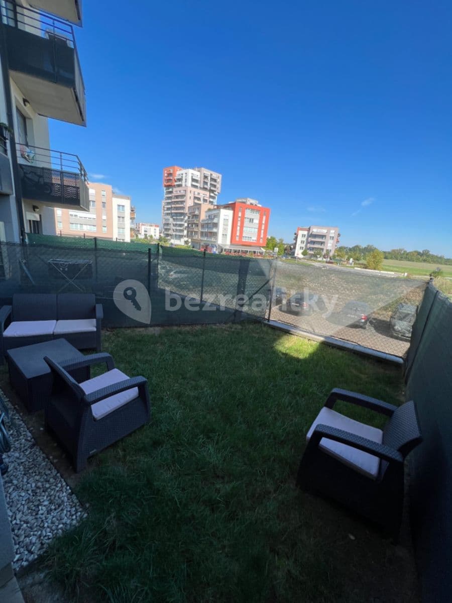 Studio flat to rent, 42 m², Miroslava Hajna, Prague, Prague Studio flat to rent, 42 m², Miroslava Hajna, Prague, Prague