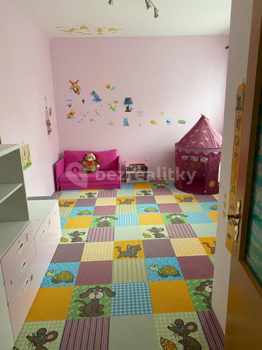 2 bedroom with open-plan kitchen flat for sale, 99 m², Šlitrova, Prague, Prague