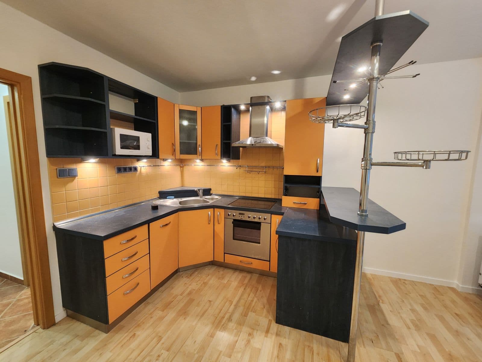 Studio flat to rent, 32 m², Neapolská, Prague, Prague Studio flat to rent, 32 m², Neapolská, Prague, Prague