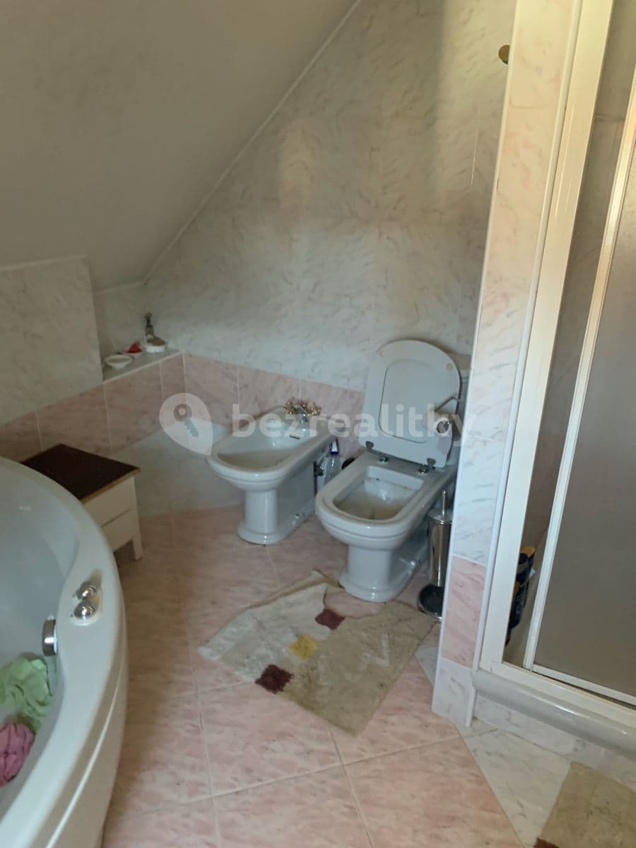 3 bedroom flat to rent, 75 m², Na Kodymce, Prague, Prague 3 bedroom flat to rent, 75 m², Na Kodymce, Prague, Prague