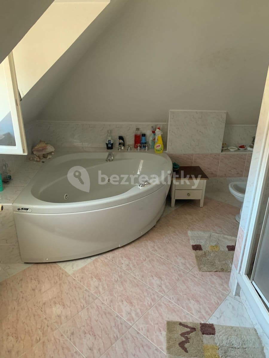 3 bedroom flat to rent, 75 m², Na Kodymce, Prague, Prague 3 bedroom flat to rent, 75 m², Na Kodymce, Prague, Prague