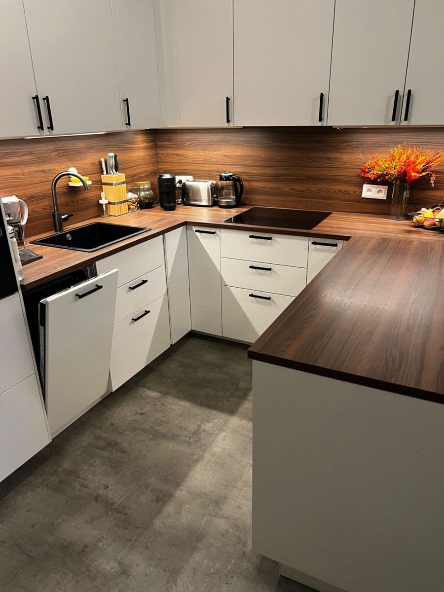 2 bedroom with open-plan kitchen flat to rent, 76 m², Spojovací, Prague, Prague 2 bedroom with open-plan kitchen flat to rent, 76 m², Spojovací, Prague, Prague