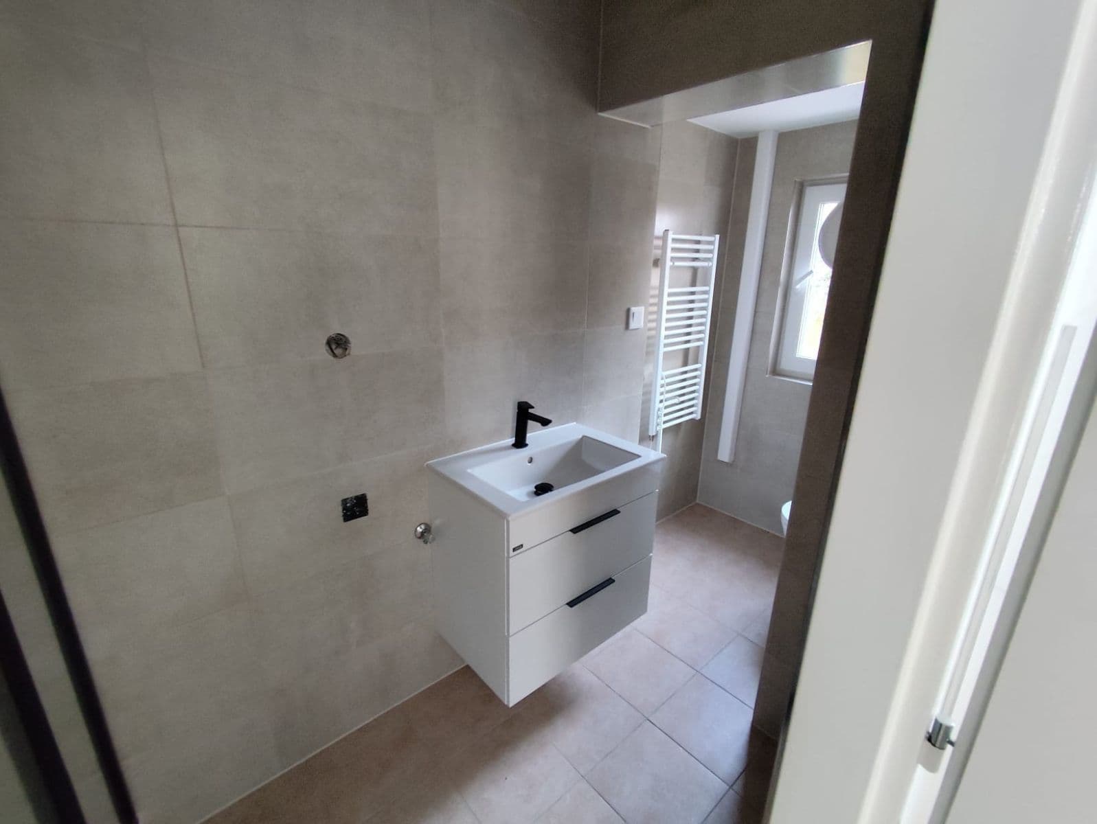 1 bedroom flat to rent, 43 m², Stará Kysibelská, Karlovy Vary, Karlovarský Region 1 bedroom flat to rent, 43 m², Stará Kysibelská, Karlovy Vary, Karlovarský Region