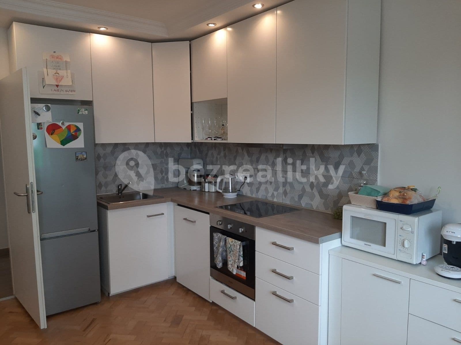 2 bedroom with open-plan kitchen flat to rent, 85 m², U Stojanu, Prague, Prague 2 bedroom with open-plan kitchen flat to rent, 85 m², U Stojanu, Prague, Prague