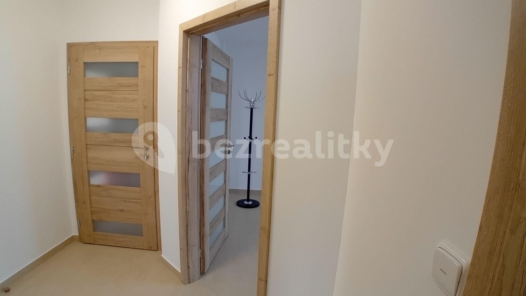 1 bedroom with open-plan kitchen flat to rent, 50 m², Zálesí, Úvaly, Středočeský Region