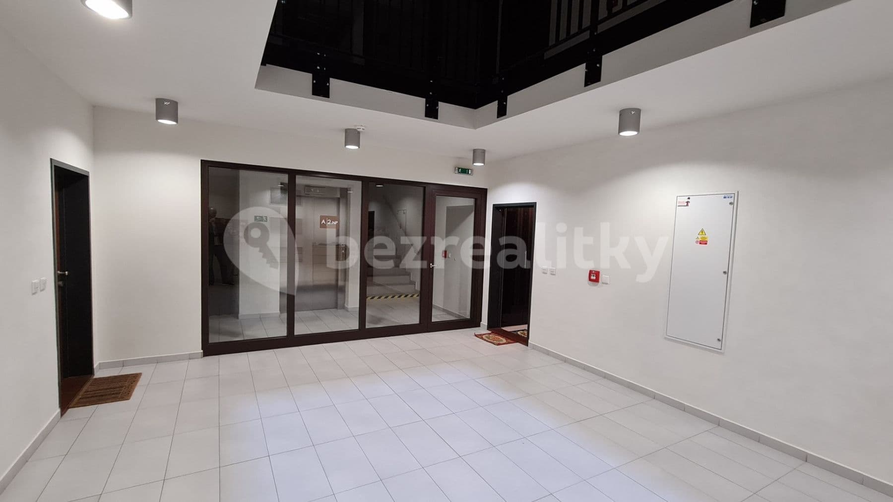 1 bedroom with open-plan kitchen flat to rent, 50 m², Jeremiášova, Prague, Prague 1 bedroom with open-plan kitchen flat to rent, 50 m², Jeremiášova, Prague, Prague