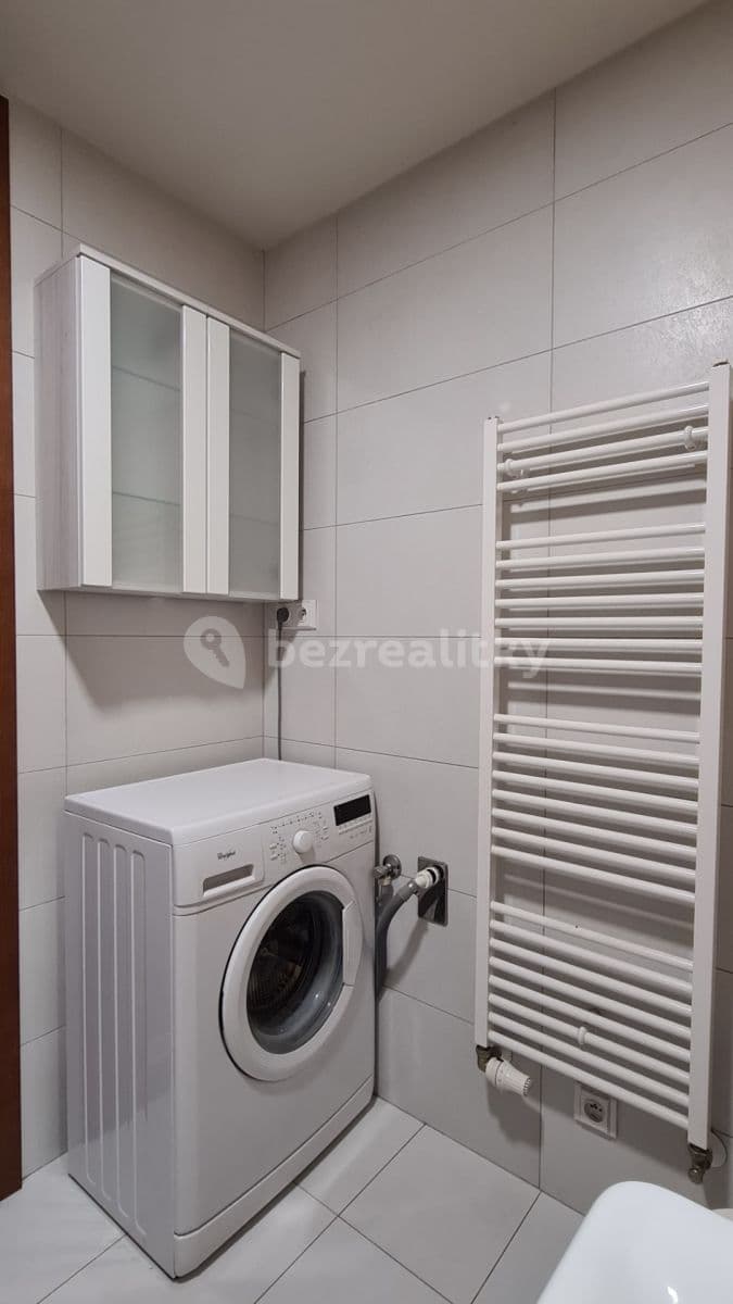 1 bedroom with open-plan kitchen flat to rent, 50 m², Jeremiášova, Prague, Prague 1 bedroom with open-plan kitchen flat to rent, 50 m², Jeremiášova, Prague, Prague